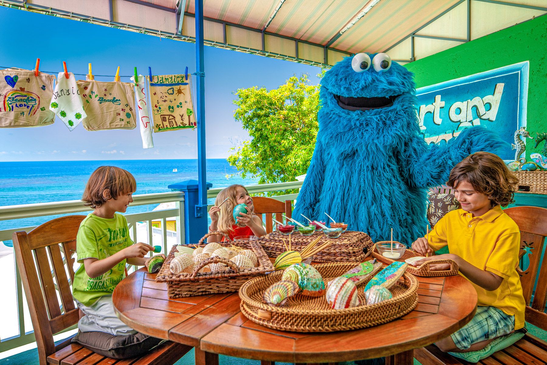 Sesame-Street-Arts-and-Crafts-Cookie-Monster