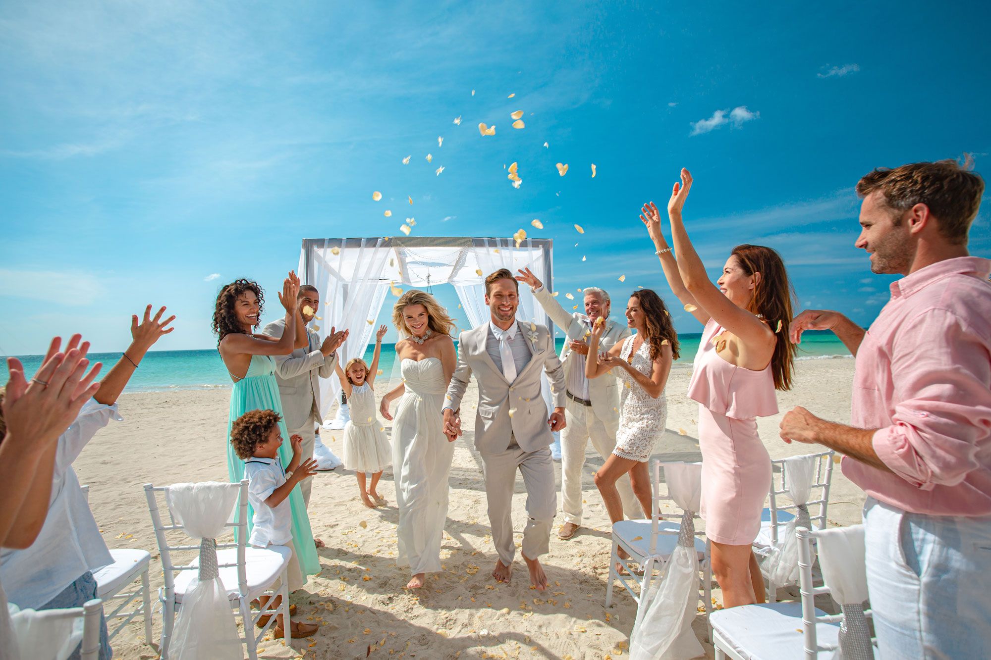 30+ Things To Know When Planning a Beach Wedding