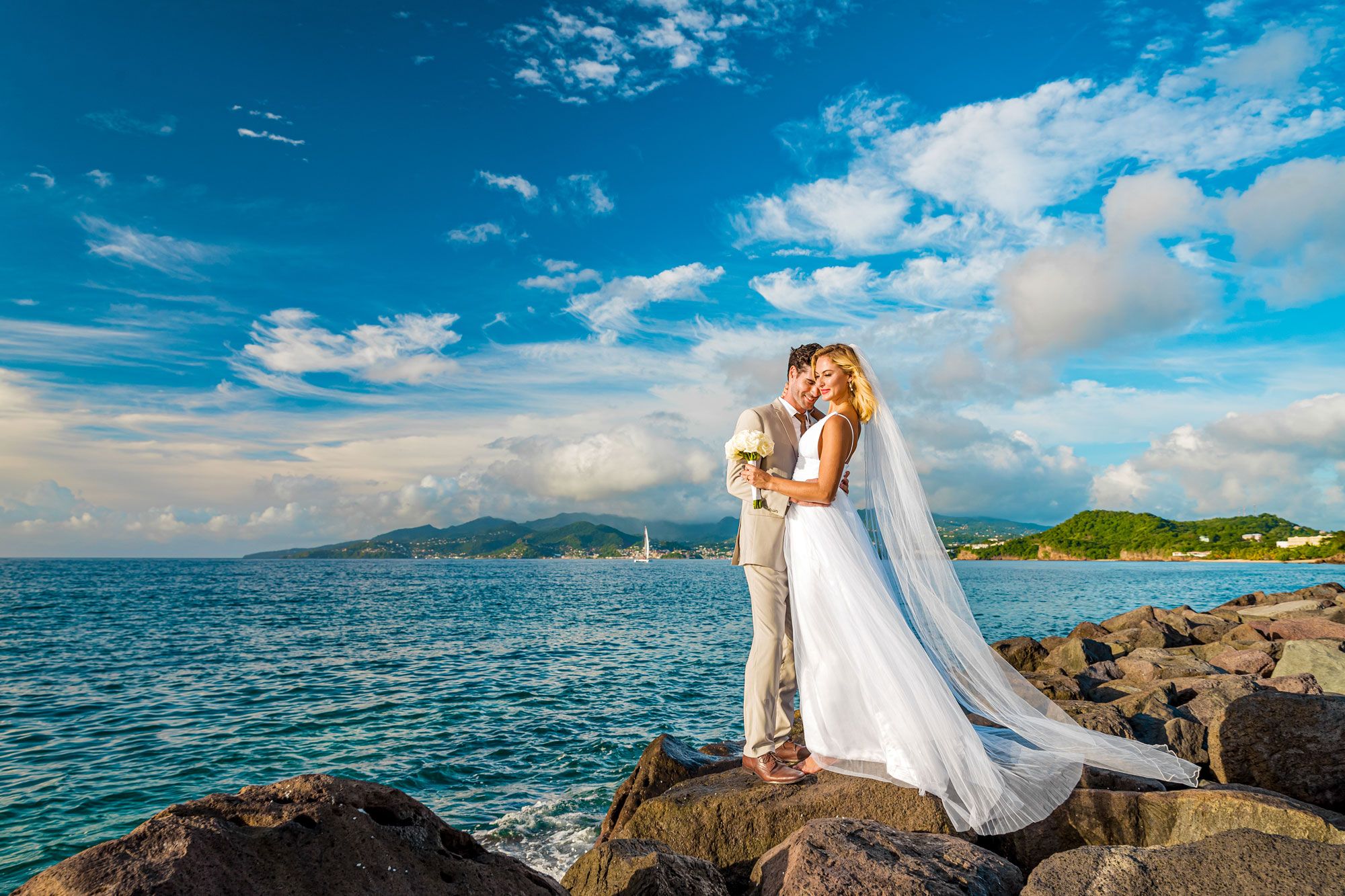 30+ Things To Know When Planning a Beach Wedding