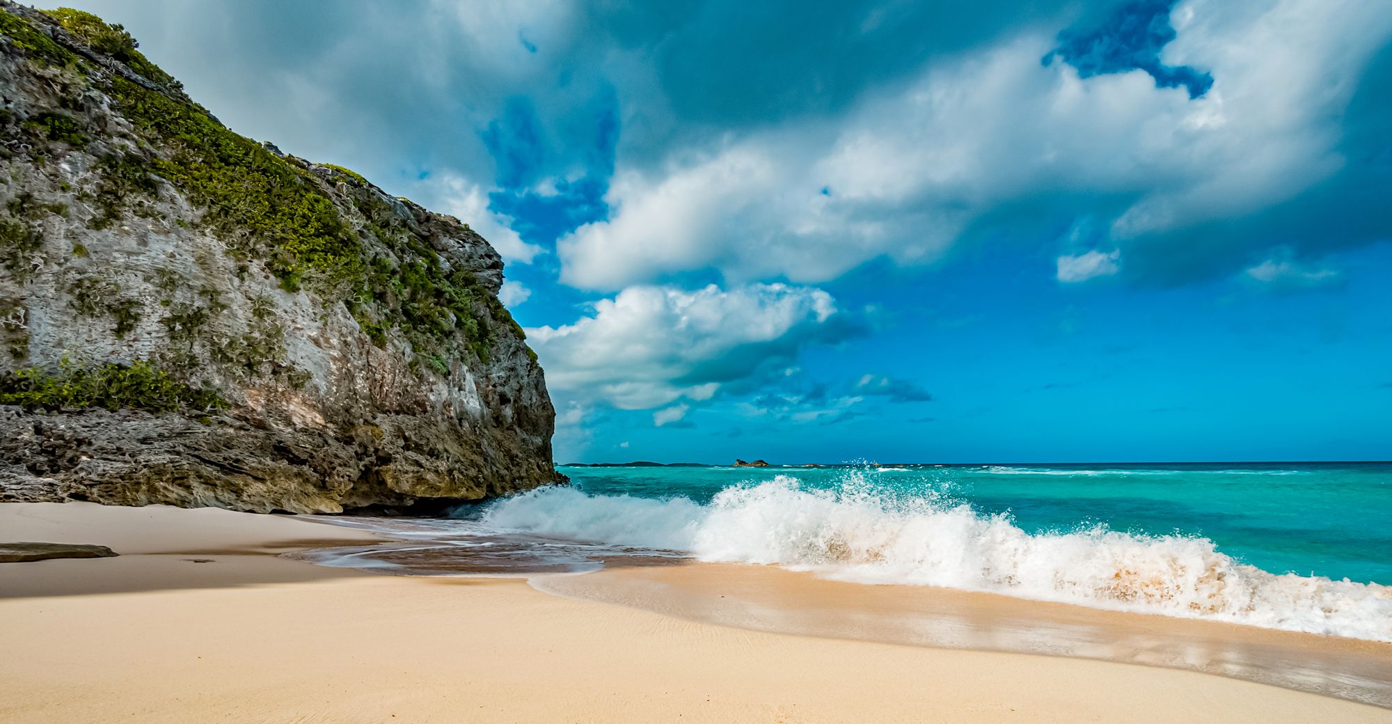 Mudjin Harbour Turks Caicos