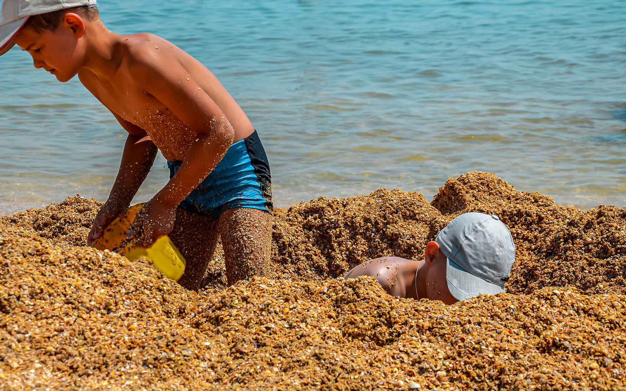 Beach Activities Dig Hole