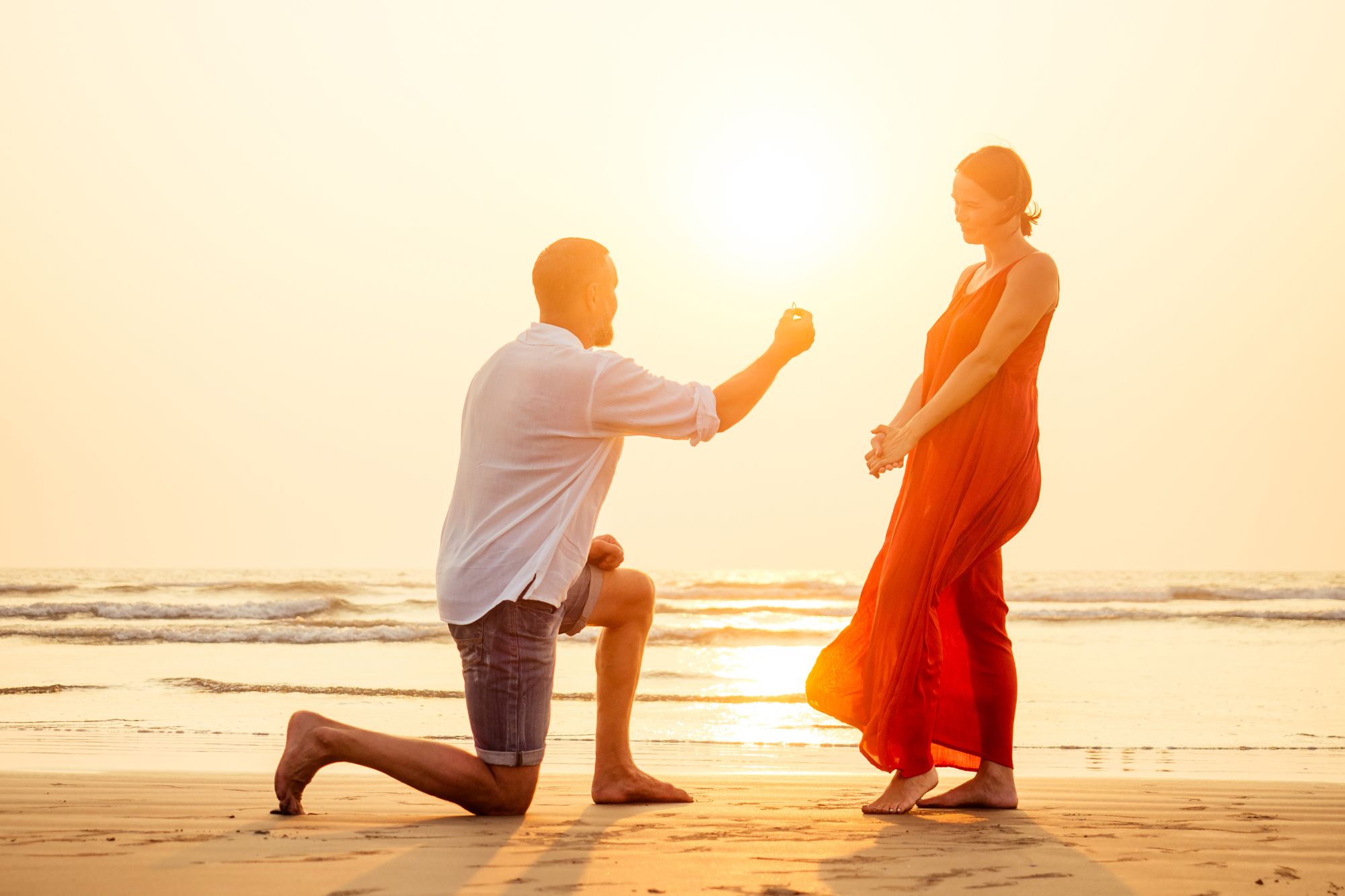 Nothing Beats These 16 Beach Proposal Ideas!