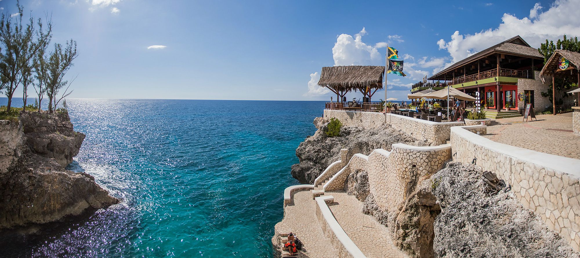 cliff-jumping-in-Jamaica