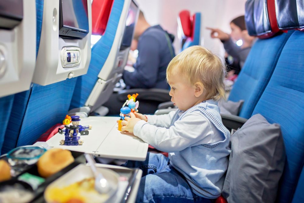 Start Your Vacation Early With 10 Great Games To Play While On The Plane