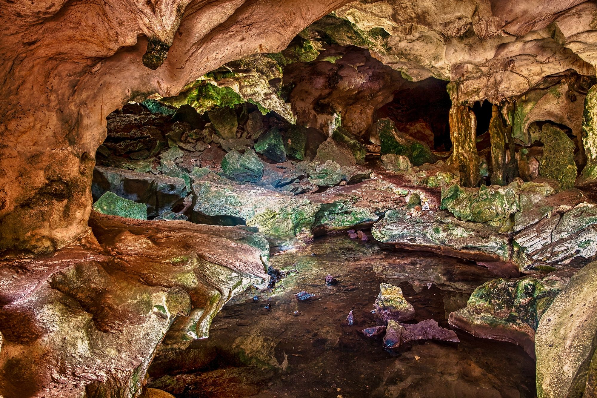 Interior Green Grotto Caves Jamaica